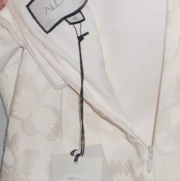 NWT Alexis Isotta Floral Brocade Strapless Wrap Tie Dress XL - Picture 9 of 13